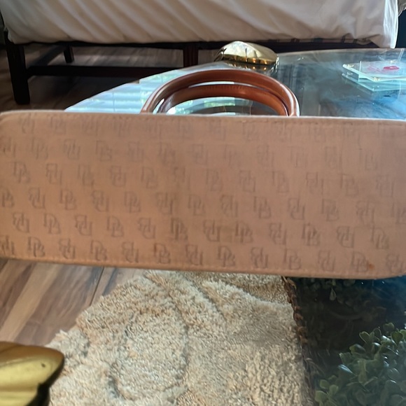 Authentic Dooney & Bourke Handbag - Picture 5 of 11